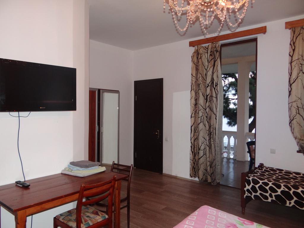 Festina Lente Hotel Kobuleti Exterior foto