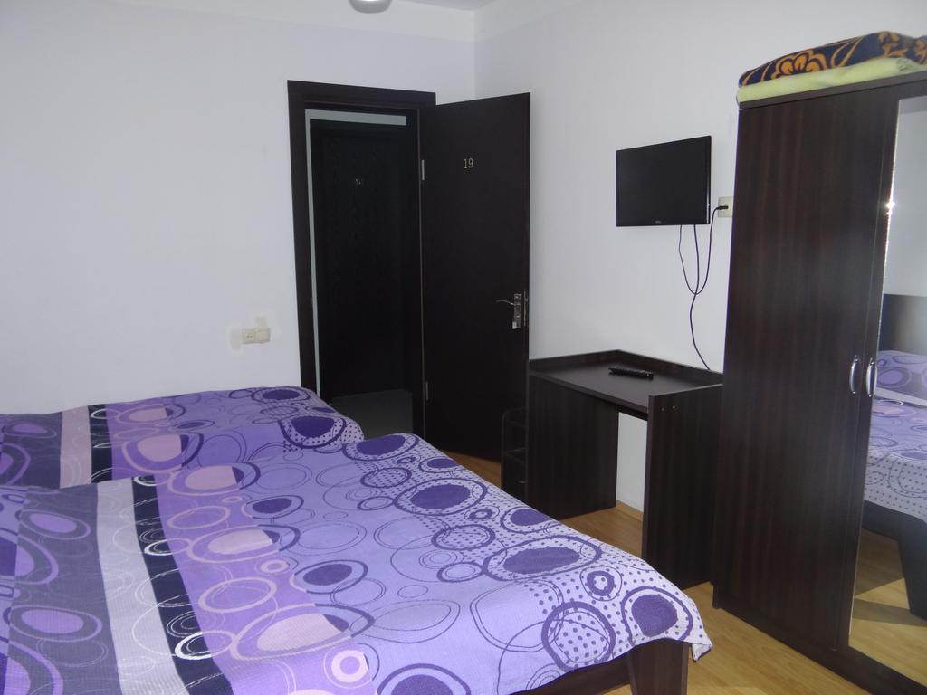Festina Lente Hotel Kobuleti Exterior foto